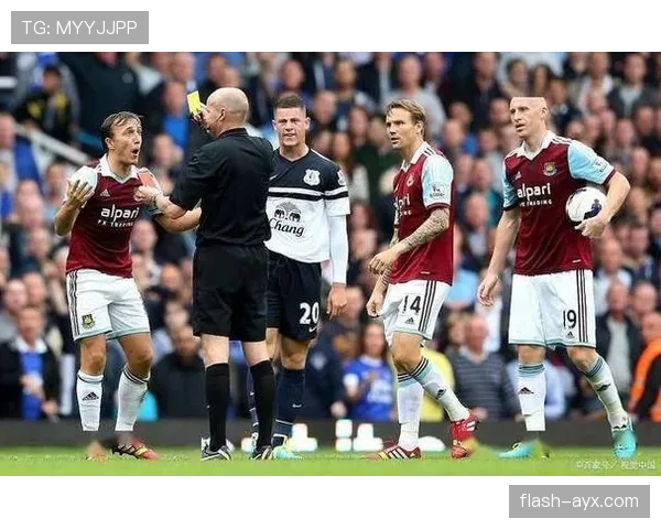 马克·弗莱肯闪耀英超赛场,关键扑救助球队力克强敌 马克·弗莱肯闪耀英超赛场,关键扑救助球队力克强敌